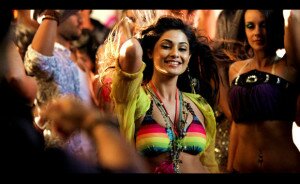 puja-gupta-s-bond-scene-in-go-goa-gone